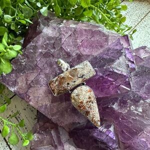 Red Jasper 925 Sterling Silver Plated Unique Stone Pendant with Silver Accents